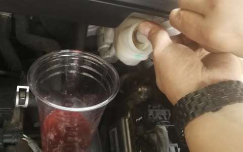 16款艾瑞泽5自己更换刹车油 助力油 清洗节气门空调空滤过程